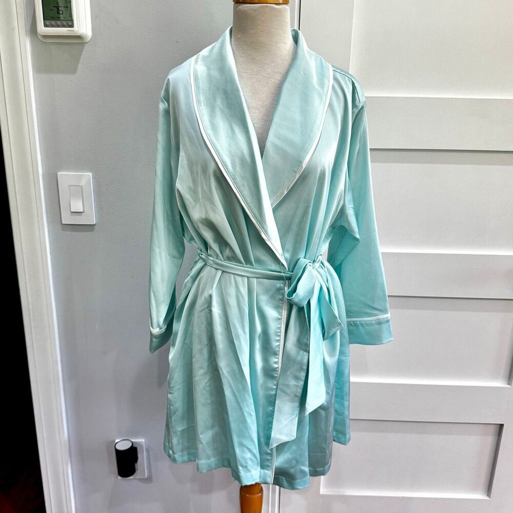 Kate Spade Bridal “Happily Ever After” Robe. Green. Large.